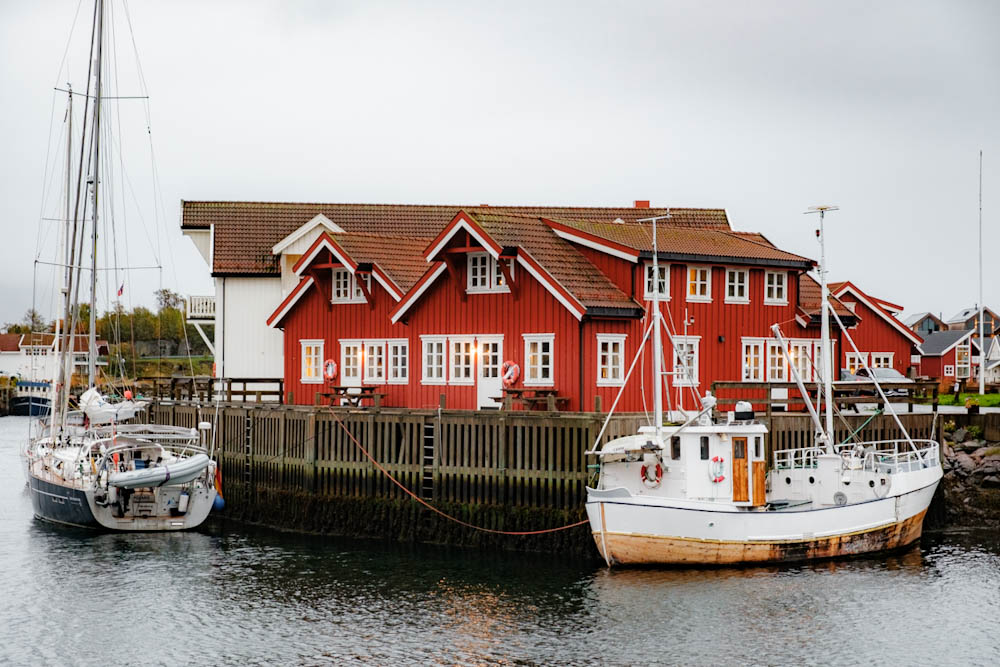 Svolvaer most beautiful places in the Lofoten islands travelinmypocket