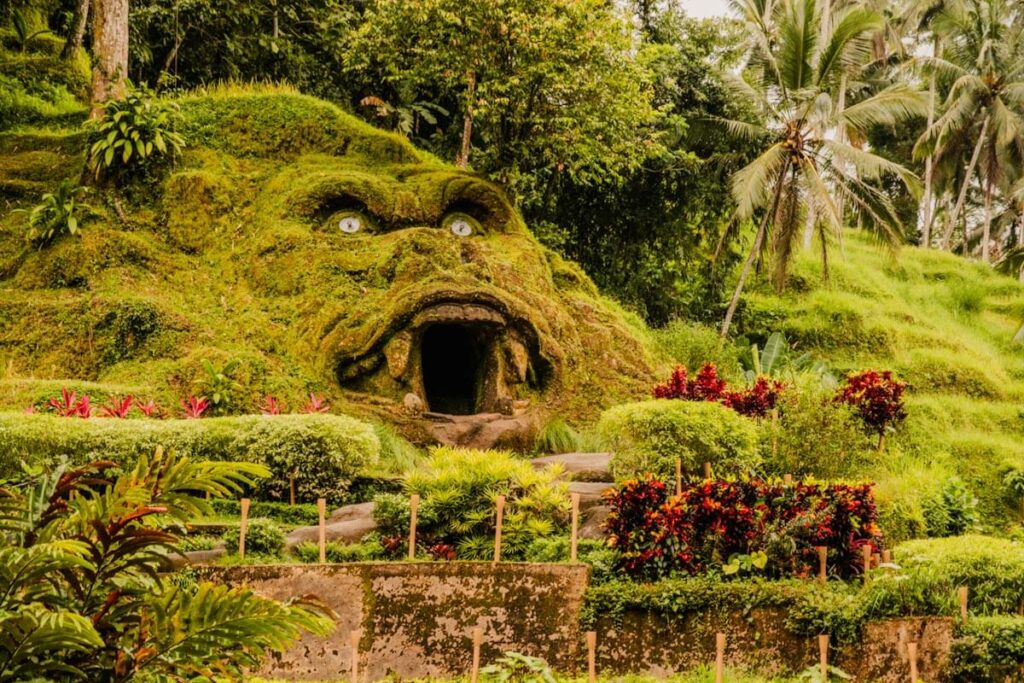 Gorilla Alas Harum Bali travelinmypocket