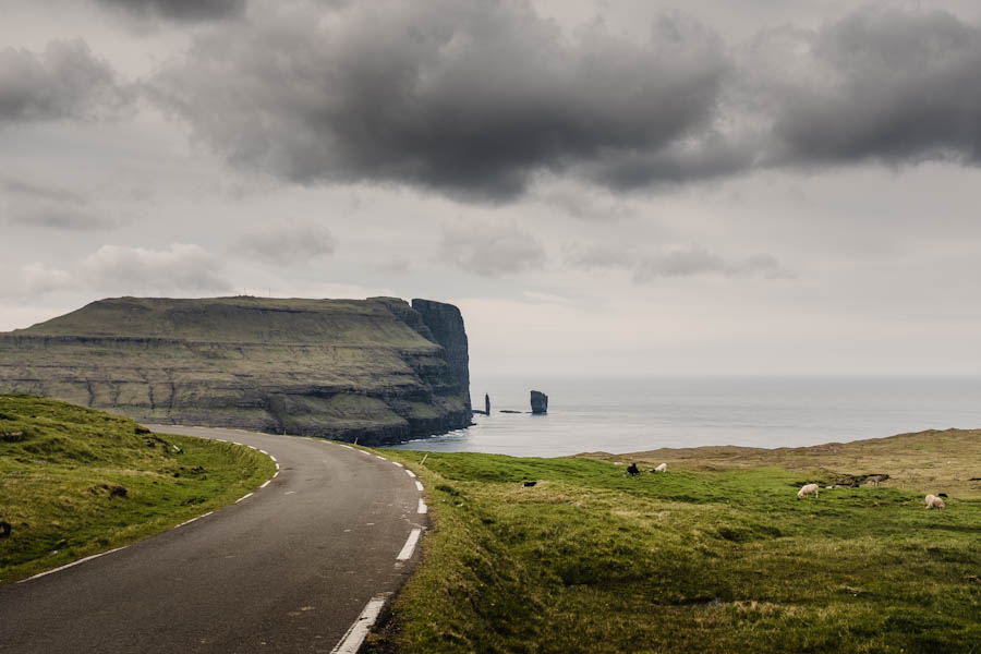 Risin og Kellingin viewpoint Eysturoy Faroe Islands travelinmypocket