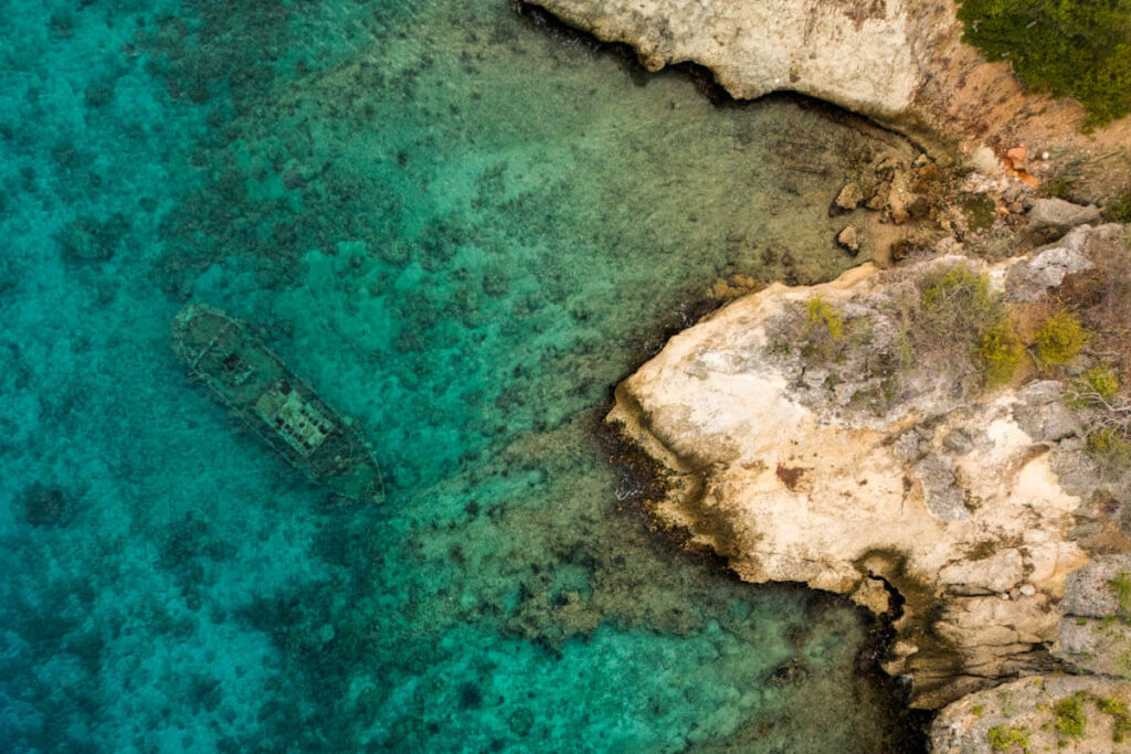 Tugboat Curacao Caracasbaai snorkeling spot travelinmypocket