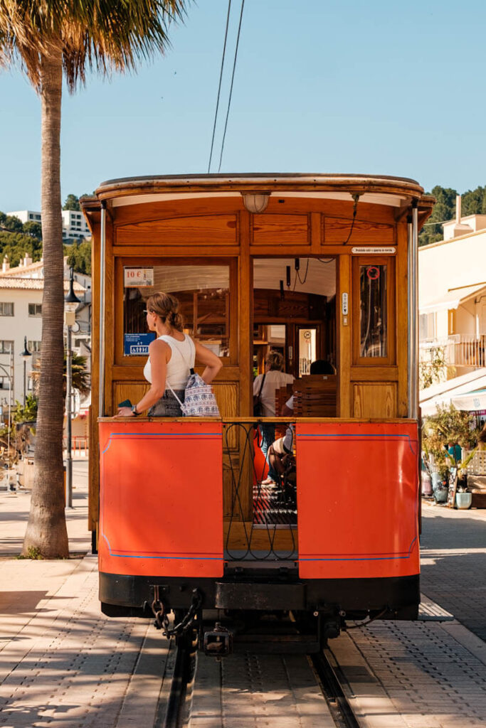 Port de Soller Mallorca itinerary travelinmypocket