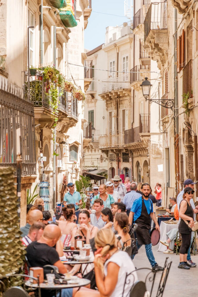 Streetlife Ortigia Syracuse Sicily travelinmypocket