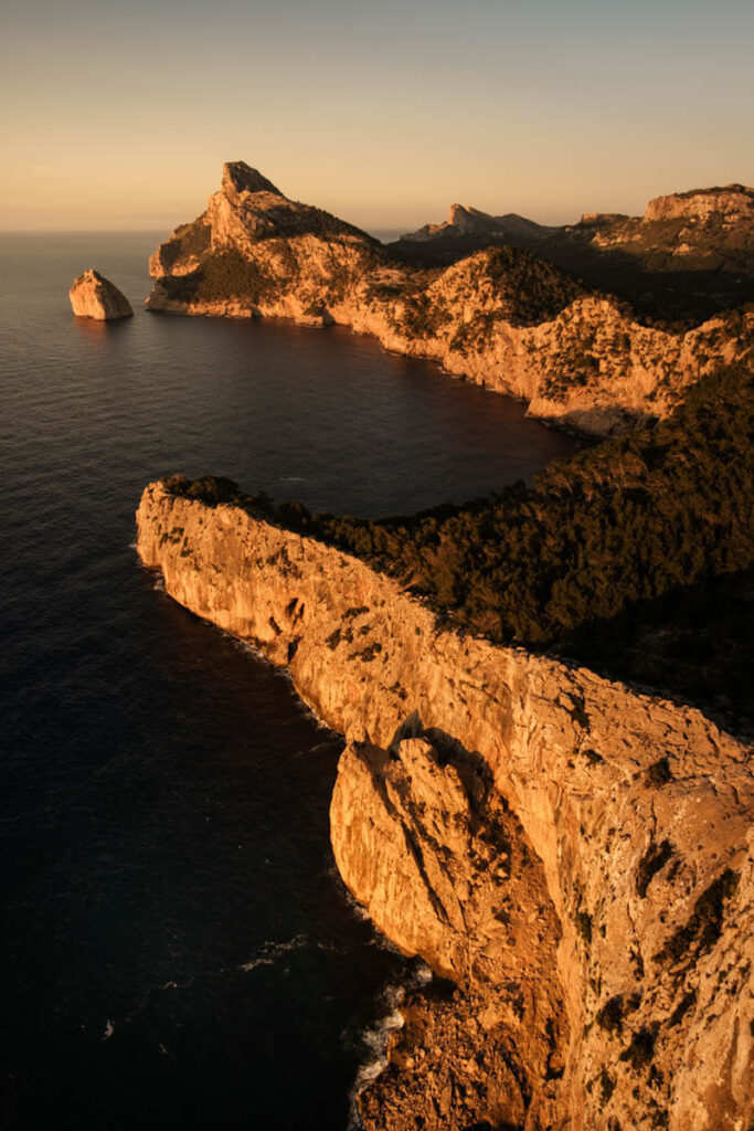 Sunset Formentor Mallorca roadtrip itinerary 6 days travelinmypocket