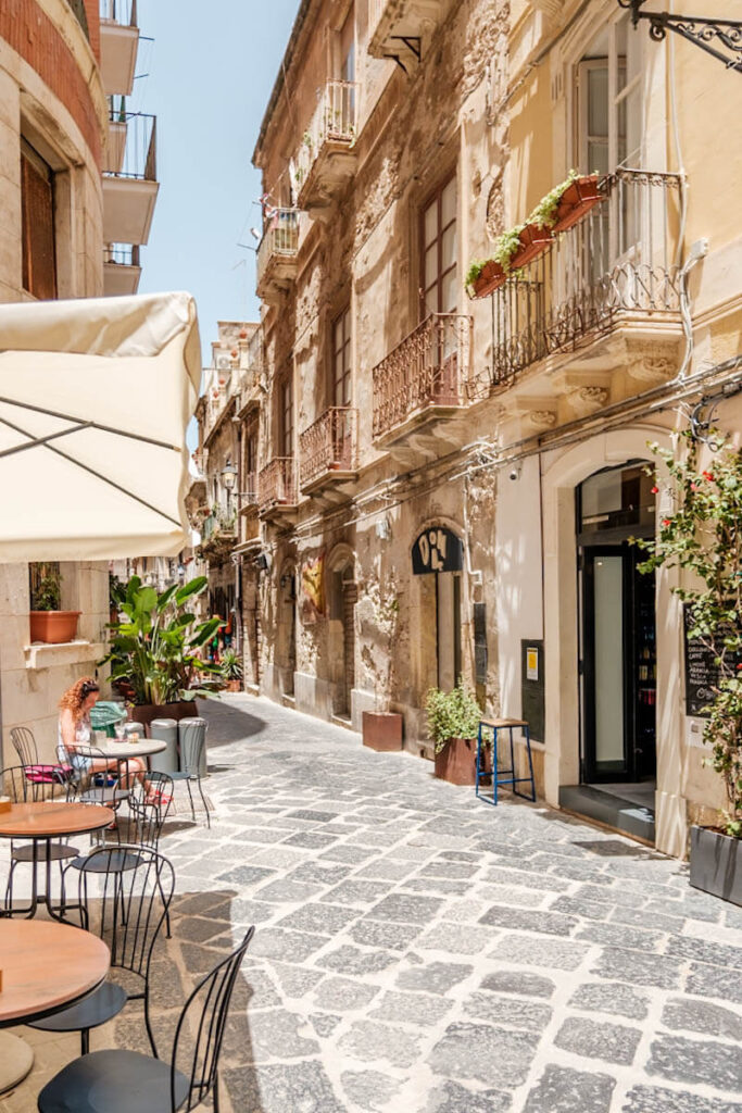 Via Dione Ortigia Syracuse Sicily travelinmypocket