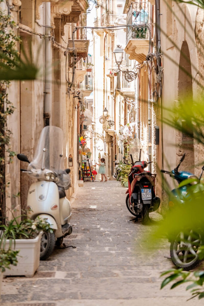 Via Gemmellaro Ortigia Syracuse Sicily travelinmypocket