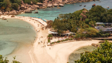 Little island Koh Nang Yuan near Koh Tao Thailand travelinmypocket
