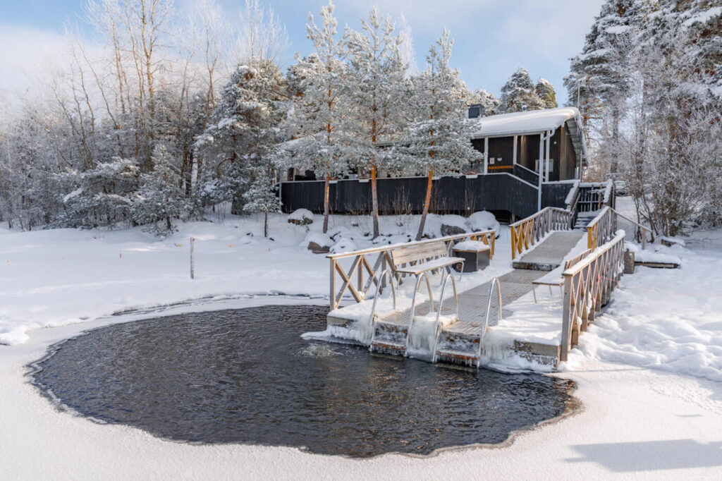 Winter swimming Lappeenranta Finland travelinmypocket