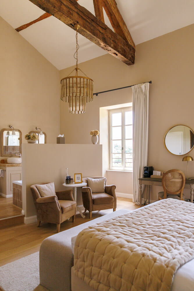 Luxury accommodation in Drome Chateau Les Oliviers de Salettes France travelinmypocket