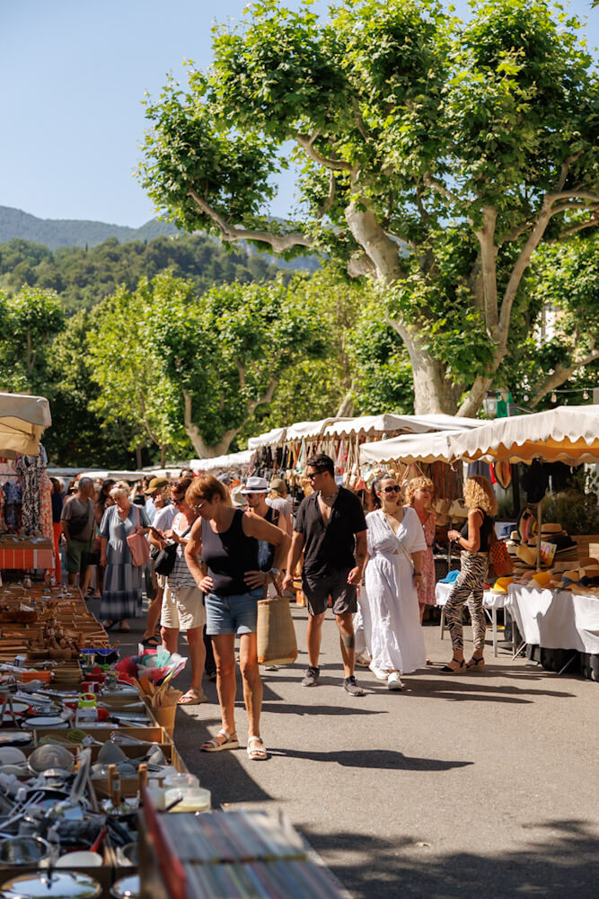 Nyons market Drome France travelinmypocket