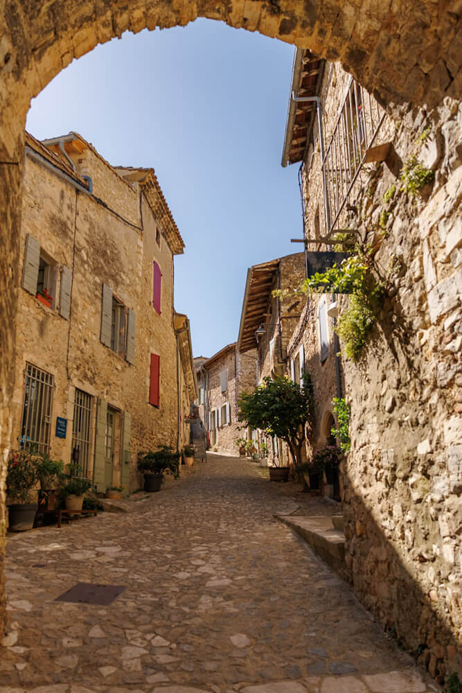Road trip Drome Mirmande France travelinmypocket