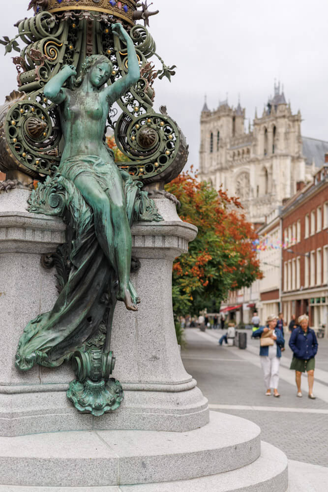 Amiens Horloge Dewailly and Marie sans Chemise travelinmypocket